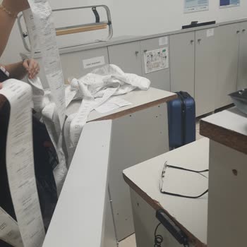 Carrefour Denizli Şubesinden Aldığım Wogard Markalı Valiz Paramparça Oldu