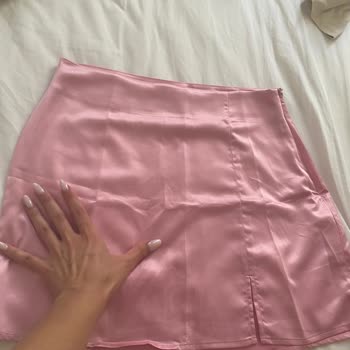 Meka Butik Ellerinde Kalan XL Eteği XS Diye Pazarlamaları