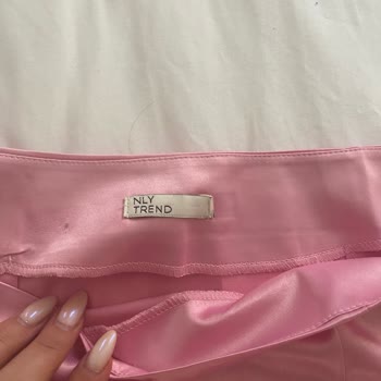 Meka Butik Ellerinde Kalan XL Eteği XS Diye Pazarlamaları