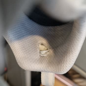 Skechers Heel Insole Fraying Issue