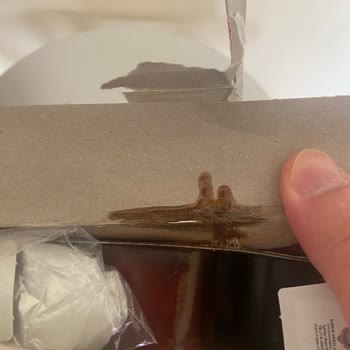 Şekeroğlu Baharat Şekeroğlu Sıra Çiğ Köfte Setinin Sosları Akmış Ve Kullanılmaz Haldeydi