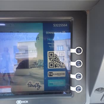 Halkbank ATM Paramı Yuttu Ve VakıfBank Bu Konuda Hiç Yardımcı Olmuyor