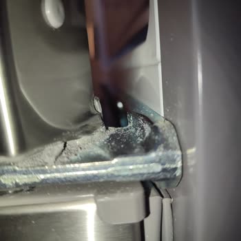Bosch Teknik Servis (0850 255 15 10) Servislerin Bilgisizliği Arızayı Tam Tespit Edememesi