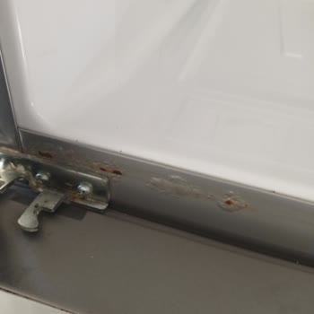 (Vestel) Gardırop Tipi Buzdolabım 5 Sene Olmadan Çürüdü