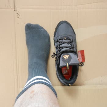 AliExpress Refuses Refund for Unwearable Shoes