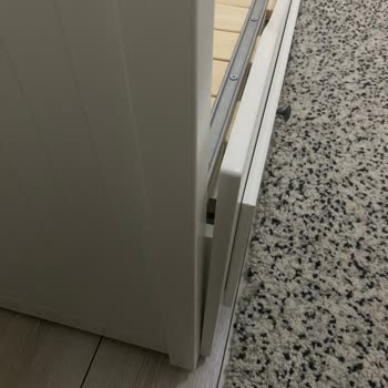 IKEA Hemnes Divan'ın Alt Kısmı Oturmuyor Ve Zor Açılıp Kapanıyor