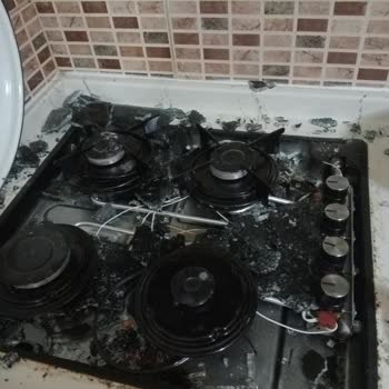 Kumtel Set Üstü Ocak Camı Tuzla Buz Oldu