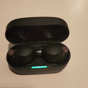 Sony Eurasia Sony 1000xm4 Şarj Sorunu Var. Düzgün Çalışmıyor