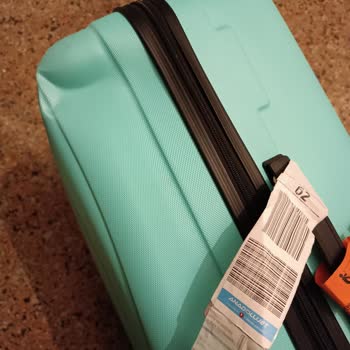 Anadolu Jet Kırılan Bavulumun Tazminatını Rica Ediyorum