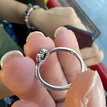 Pandora Mücevher Yüzük Soyuldu