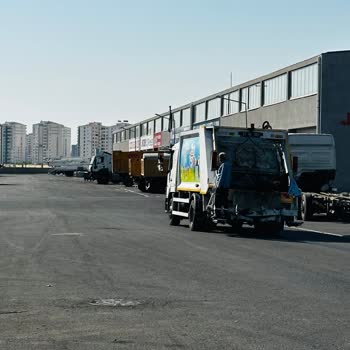 Kayapınar Belediyesi Belediye Çalışanları Görevini Yerine Getiremiyor