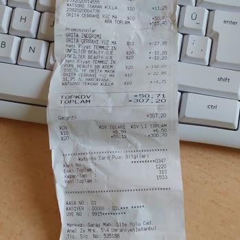 Watsons Çalışanı Müşteriyi Yanlış Yönlendiriyor