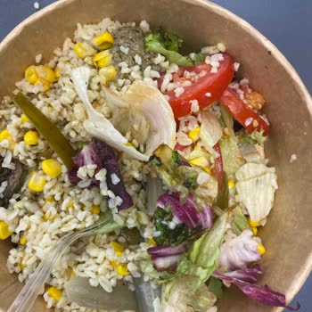 Migros Açık Büfede Çürümüş Salatanın Satılması