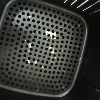 Onvo İç Kısmında Soyulma Ve Dış Kısmında Paslanmalar