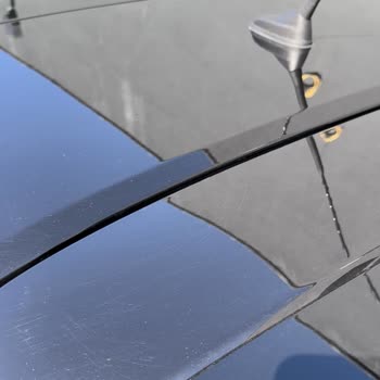 Çizik Ve Harelerle Dolu Ayıplı Opel Corsa Araç Teslimatında Çözüm Yok