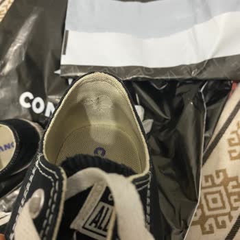 Converse Ürünün Hatasını Kabul Etmiyorlar Ve Ücret İadesi Yapmıyorlar