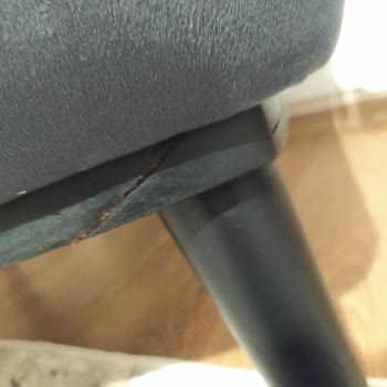 Kırca Mobilya Kırık Soyulmuş Ürün Gönderdi