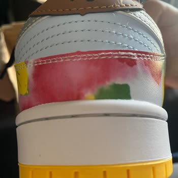 Sneakerslife.tr İnternet Fotoğraflarındaki Rün Farklılığı