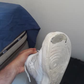 Sneaks Up Nike Ayakkabı 2 Ayda Yıprandı