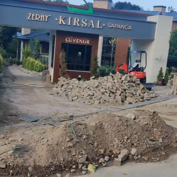 Zeray İnşaat Zeray Kırsal Sapanca Sitesi Araçlara Kapatıldı.