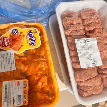 Köfteci Yusuf Tarihi Geçmiş Bozuk Kokulu Ürün