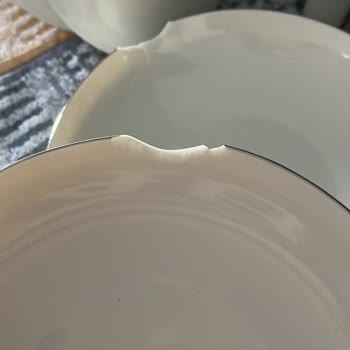 Güral Porselen Kırık Gelen Tabaklar
