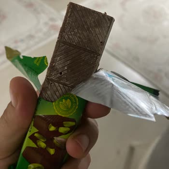 Beyoğlu Çikolata Fıstıklım Çikolatası Beyazlaşması