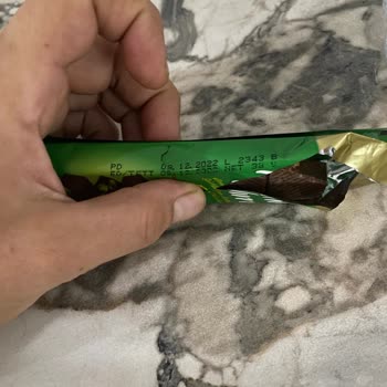 Beyoğlu Çikolata Fıstıklım Çikolatası Beyazlaşması