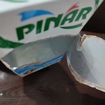 Pınar Et ve Süt Süt İçinden Çıkan Şey