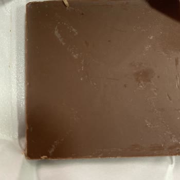 Tatlıbak Çikolata Da Solucan Çıktı