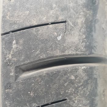 Goodyear Durduk Yere Lastik Patlaması