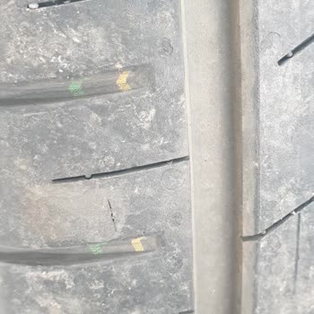 Goodyear Durduk Yere Lastik Patlaması