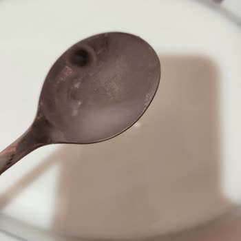 İçim Ayranın İçinden Küf Çıktı