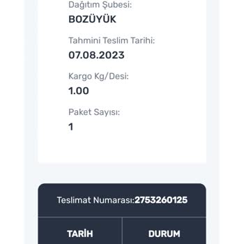 Hasırcı'lardaki Aras Kargo Şubesinin Kargoları Arabaya Yüklememesi