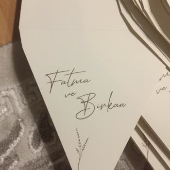 Esra Kağıtçılık Lekeli Hatalı Davetiye!