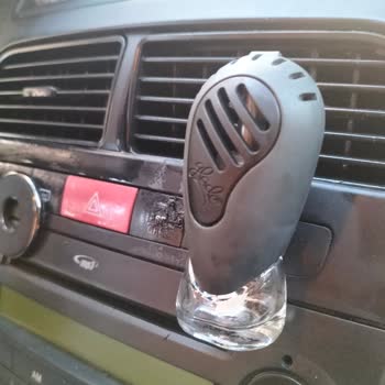 (Glade Yeni) Araca Zarar Vermiştir