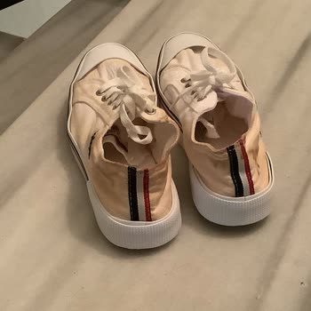 U. S. Polo Assn. Ayakkabının Renk Akıtması