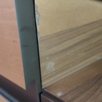 Vivense Teslimat ve Kurulumunu Yaptıkları TV Ünitesi Hasarlı