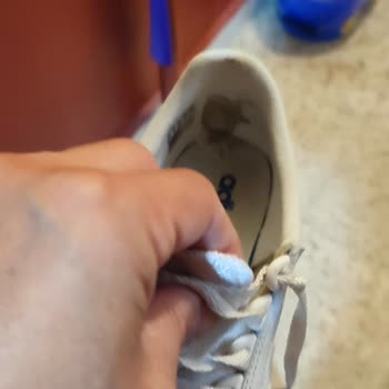 Adidas Bizi Mağdur Etti, Malına Sahip Çıkmadı