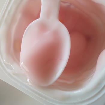 Danone Tikveşli Üründen Tüy Çıktı