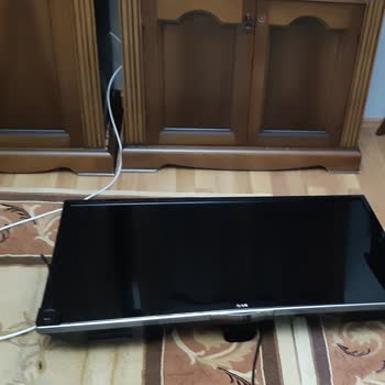 LG TV Ayağının Kırılması