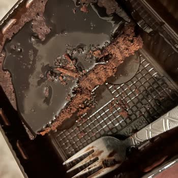 Eti Gıda Eti Browni Kek İçinden Çıkan Plastik Parça