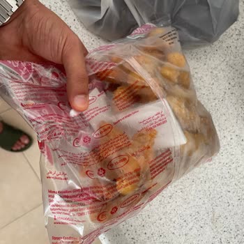 BİM Markası Olan Lezita Ürününün İçinde Kocaman Plastik Parça Çıktı