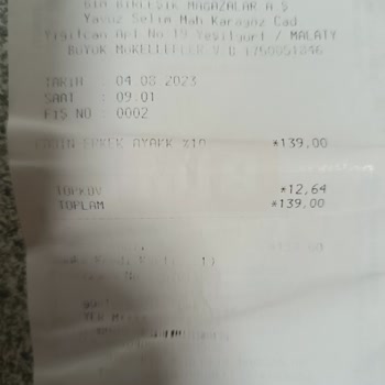 BİM^den Aldığım Ayakkabı Yırtıldı