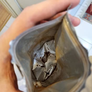 Nescafe Black Roast Dibi Nem Tutmuş