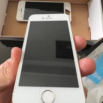 akıllı phone (akilliphone.com) İPhone 5 Ekran Kalitesiz Ürün