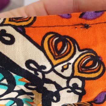 Duygu Aksoy Butik Etiketsiz Farklı Beden Elbise Yolladı