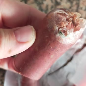 Maret Marka Sucuk Küflü Çıktı