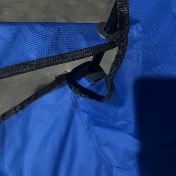 A101 Kamp Sandalyesi Kırıldı Yırtıldı