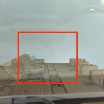 Hyundai Tucson 2020 1.6 CRDİ Smart Paket Aracımın Ön Camı Çatladı